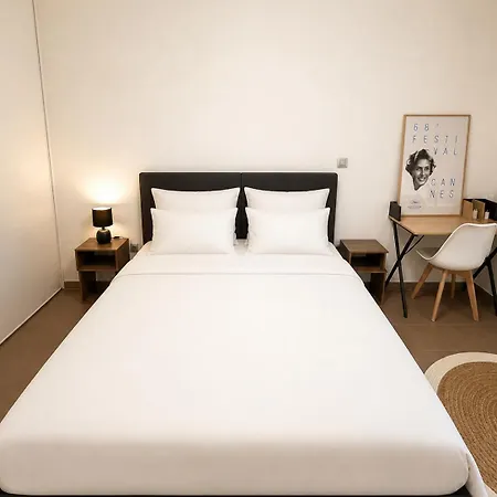 New 2-room With Terrace & Air Conditioning * Cannes
